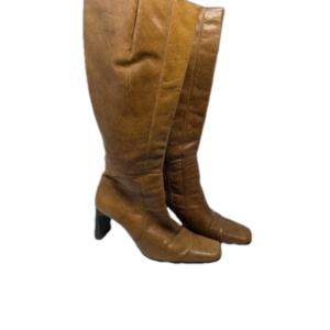 Camel brown leather under the knee boot size 8 and 1/2 medium